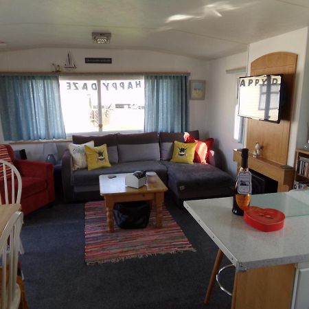 Happydaze Caravan Bacton  Екстериор снимка