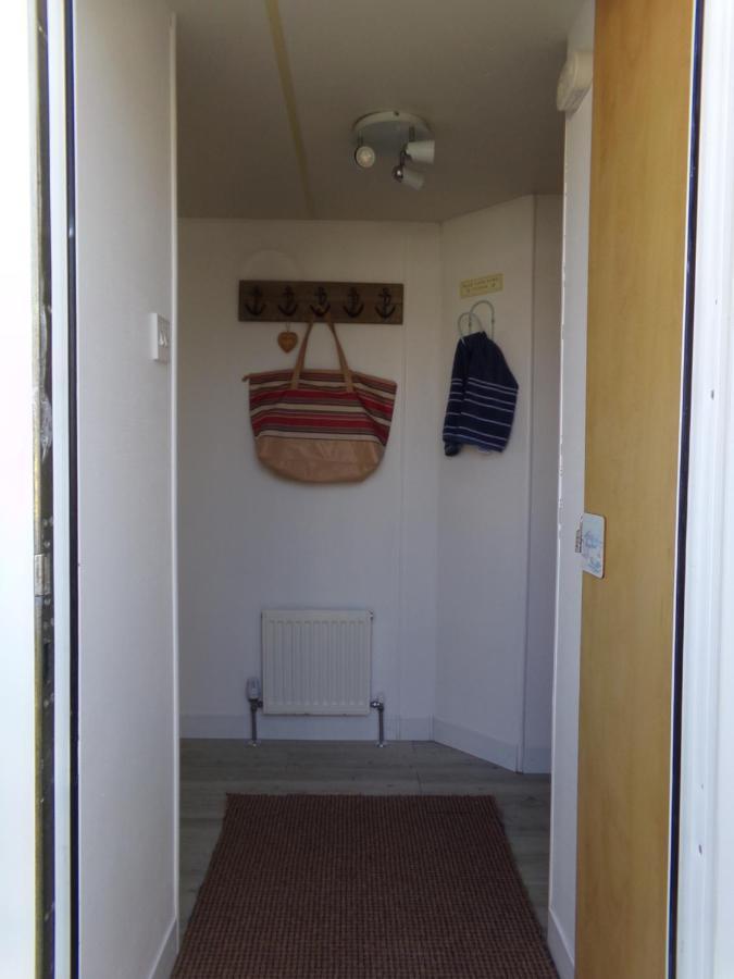 Happydaze Caravan Bacton  Екстериор снимка